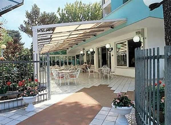 比安基尼理想酒店 里乔内 外观 照片